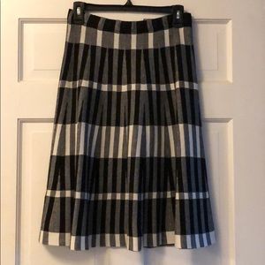 Black & white sweater skirt 24” length.
